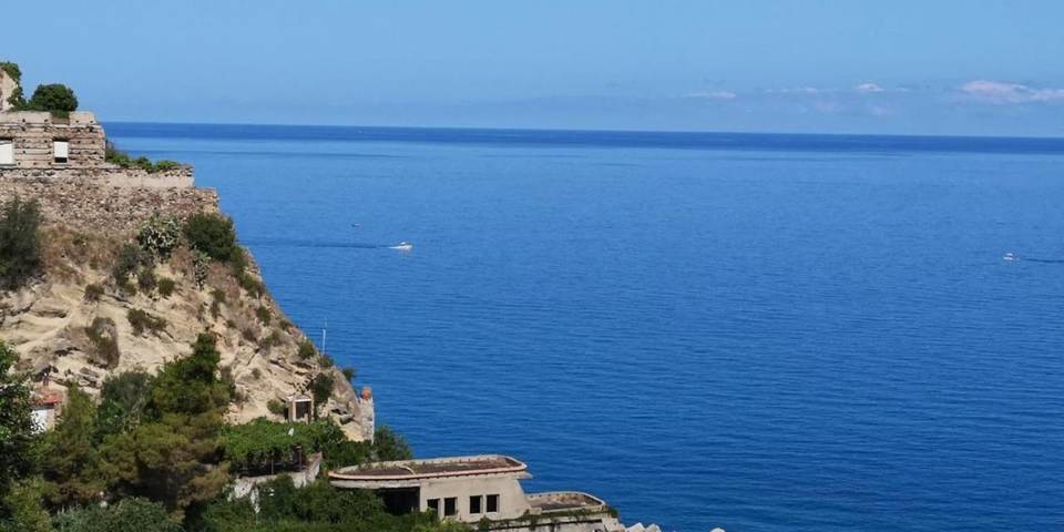 Ferienhaus für 4 Personen, mit Balkon und Terrasse sowie Ausblick in Pizzo