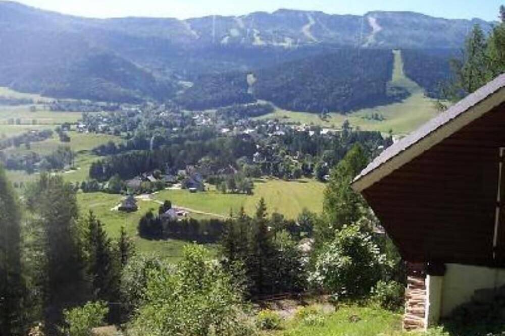 Chalet with panoramic mountain and valley views, Villard de Lans, Corrençon in Lans-en-Vercors, Parc naturel régional du Vercors