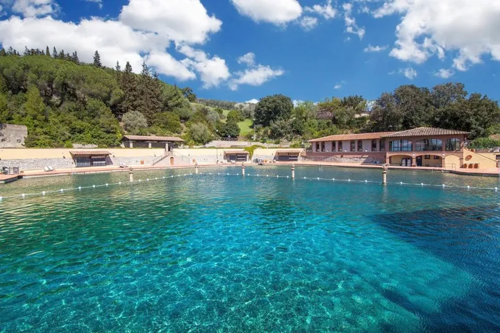 Hotel para 2 personas, con jacuzzi y sauna además de jardín y piscina - 1