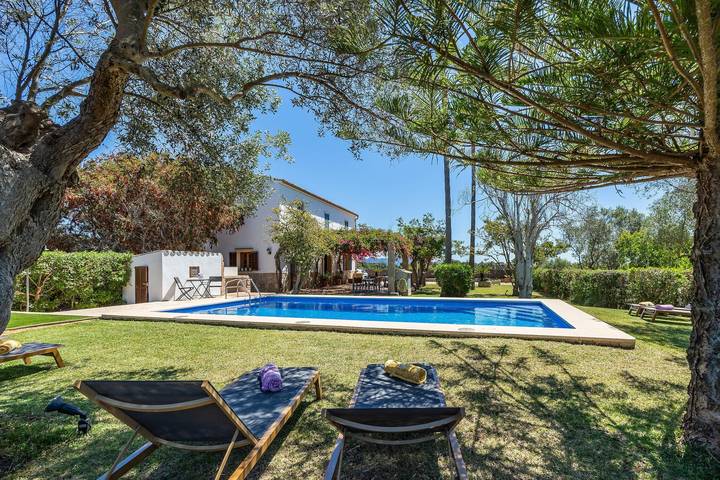 Villa for 8 people, with garden - 1