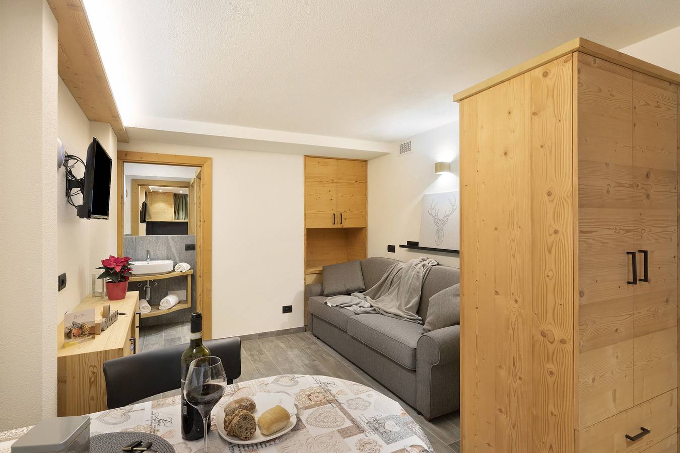 Hel studio-lejlighed, Apartment "Stelo Rosina's Home" in Livigno (Town), Livigno