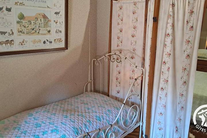 Location de vacances pour 6 personnes, avec jardin à Murat-sur-Vèbre - 4