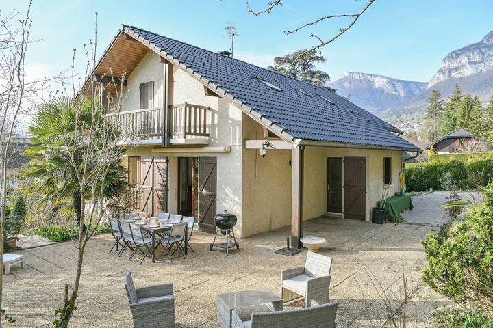 Casa de 120 m² para 8 personas: estadía auténtica y relajante en un entorno excepcional in Barby, Chambéry region