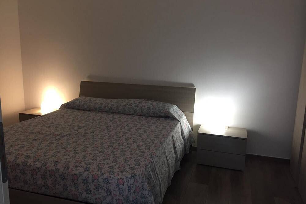 Maison de vacances « La Collina » avec terrasse privée, Wi-Fi et climatisation in Galatone, Golfe de Tarente