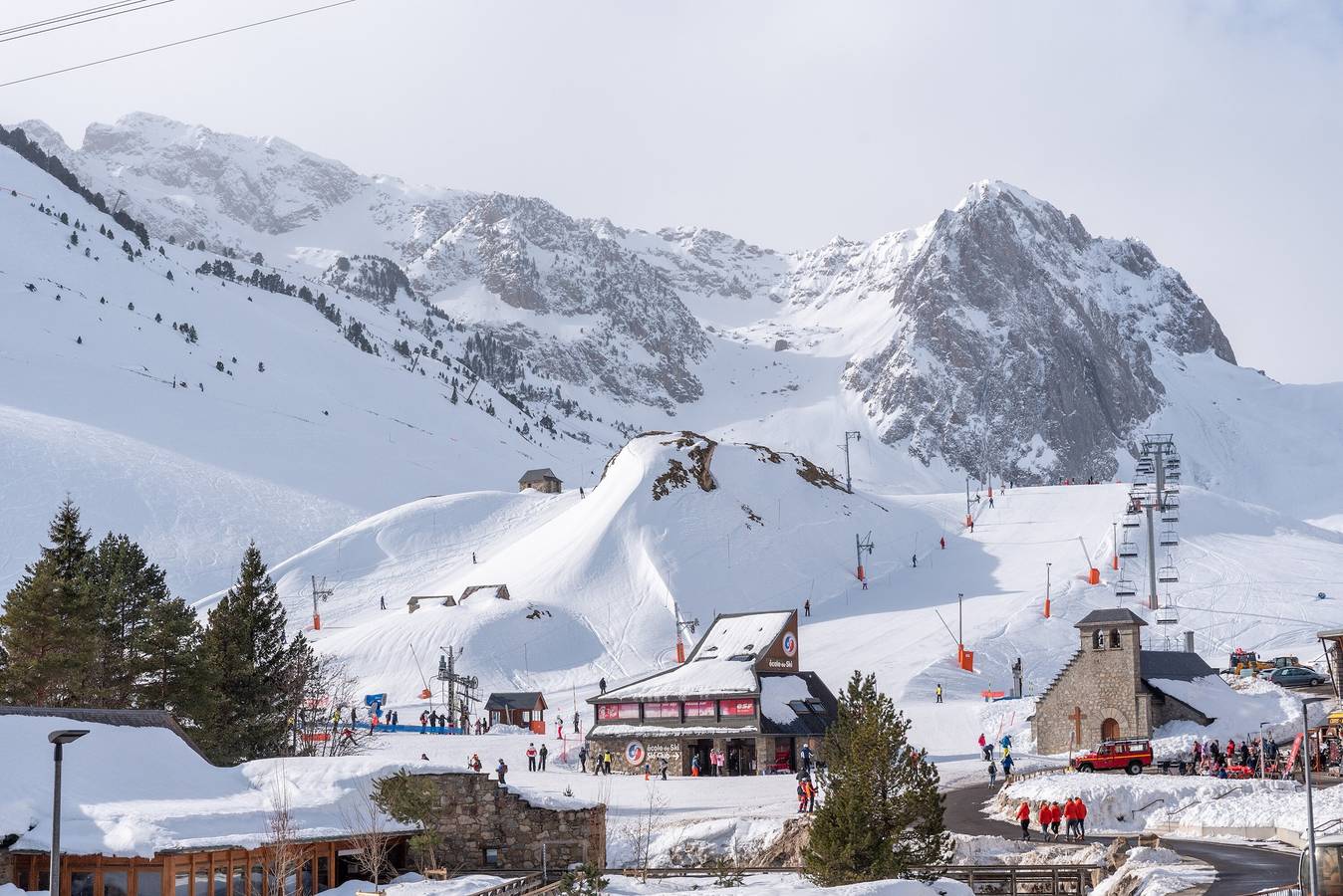 Appartement entier, Appartement 'Mongie Hebdo' avec vue sur la montagne et balcon in La Mongie, Bagnères-de-Bigorre