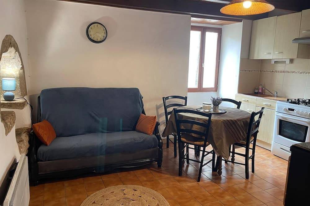 Coquette Maison de Ville au Cœur de Meyrueis in Meyrueis, Cevenas