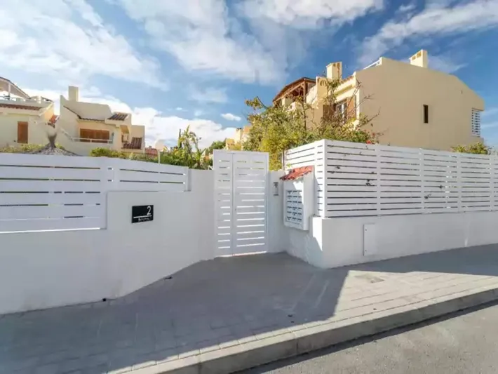 Ferienhaus für 5 Personen, mit Pool und Garten - 1
