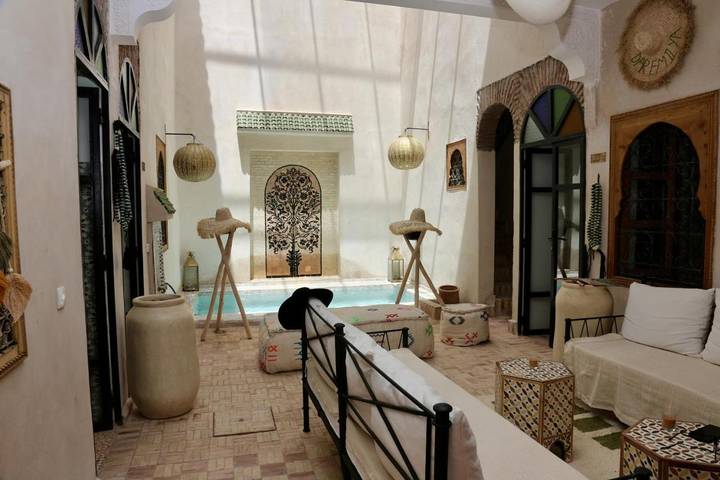 Chambre d’hôte pour 2 personnes, avec piscine ainsi que terrasse et vue à Marrakech