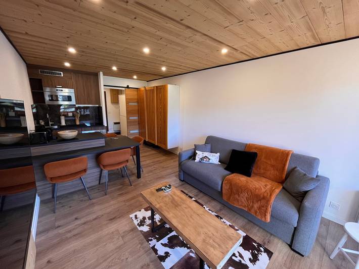 Hel studio-lejlighed, Studio 'Charmant au pied du Jandri' with Mountain View and Balcony in Mont-de-Lans, Les Deux Alpes