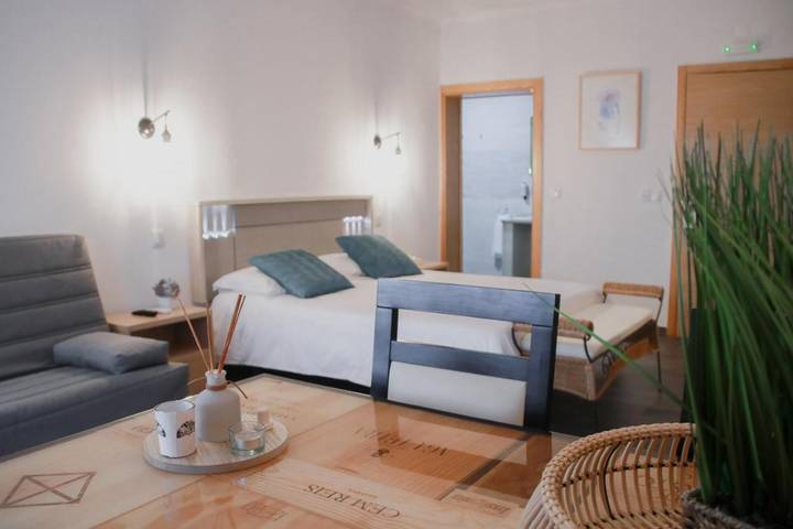 Aluguel de quarto para 4 pessoas, com Varanda e Terraço e ainda Jardim em Campo Maior