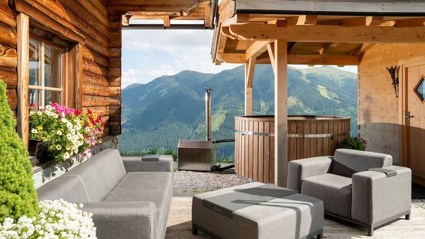 Vakantiehuis voor 8 personen, with terras and tuin as well as sauna and uitzicht, met huisdier in Hinterglemm