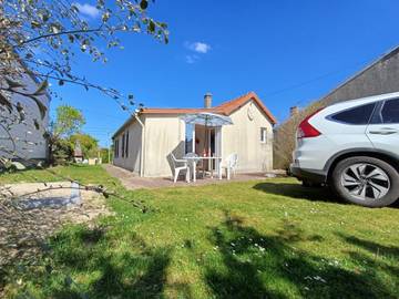 Gîte pour 4 personnes, avec jardin dans Saint-Martin de Bréhal