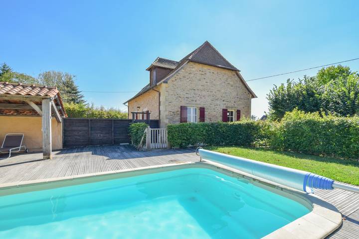 Gîte pour 10 personnes, avec piscine, animaux acceptés