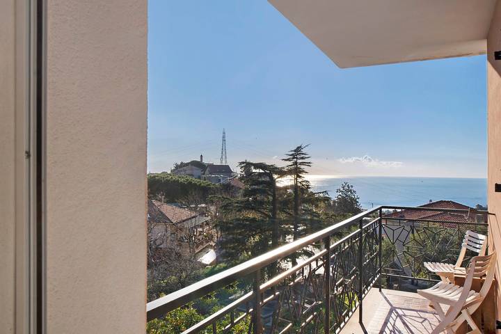 Ferienhaus für 7 Personen, mit Balkon und Garten