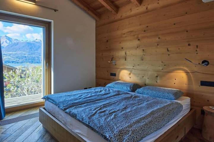 Ferienhaus für 12 Personen, mit Whirlpool und Balkon sowie Pool und Garten, mit Haustier in Colico - 2