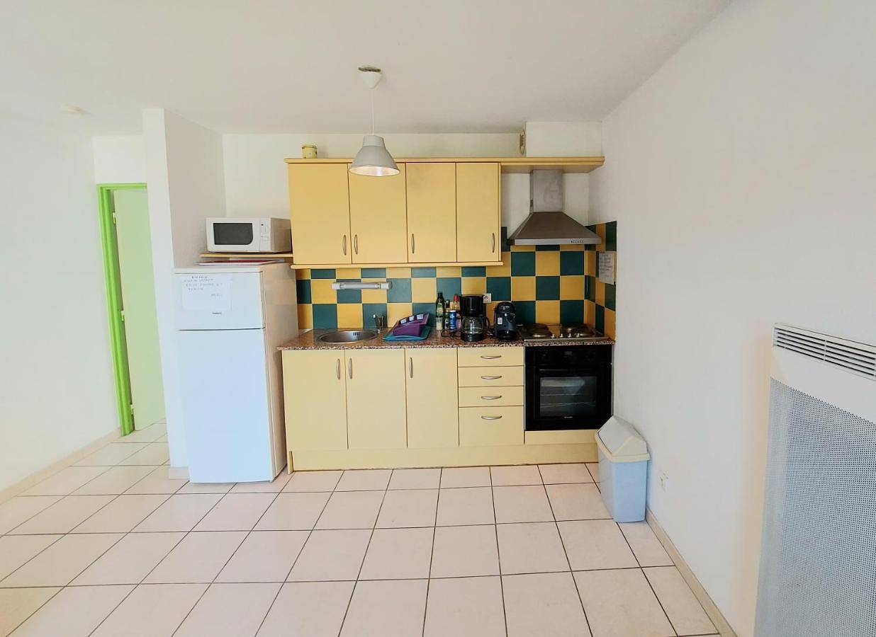 Appartement entier, 65m2 ok chéques vacances 2km mer 6pers 2ch jardin parking wifi in Latour-Bas-Elne, Côte d'Améthyste