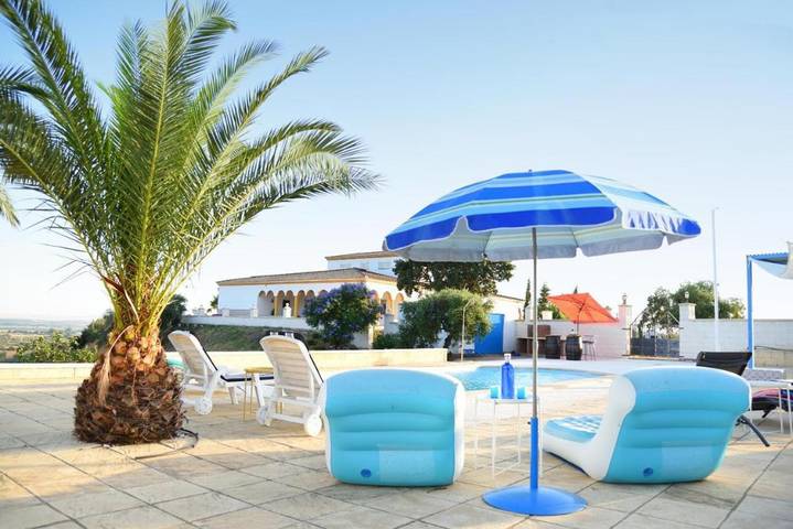 Chalet para 14 personas, con terraza y piscina además de jardín y jacuzzi, Se admiten mascotas en Provincia de Sevilla - 4