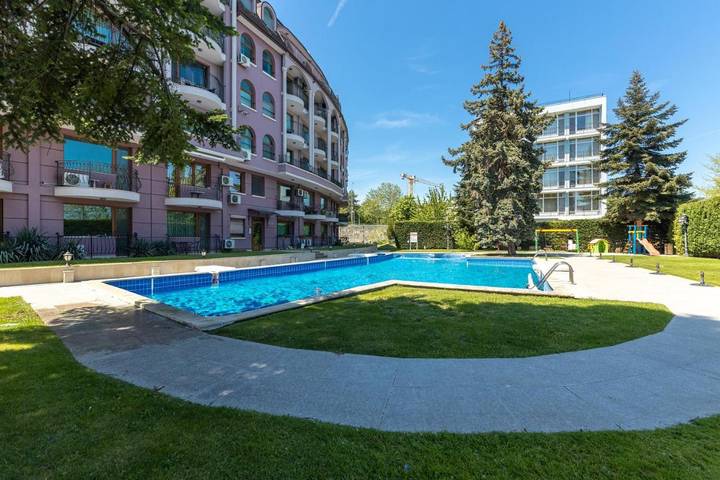 Ferienwohnung für 4 Personen, mit Kinderpool und Garten sowie Sauna und Pool - 1