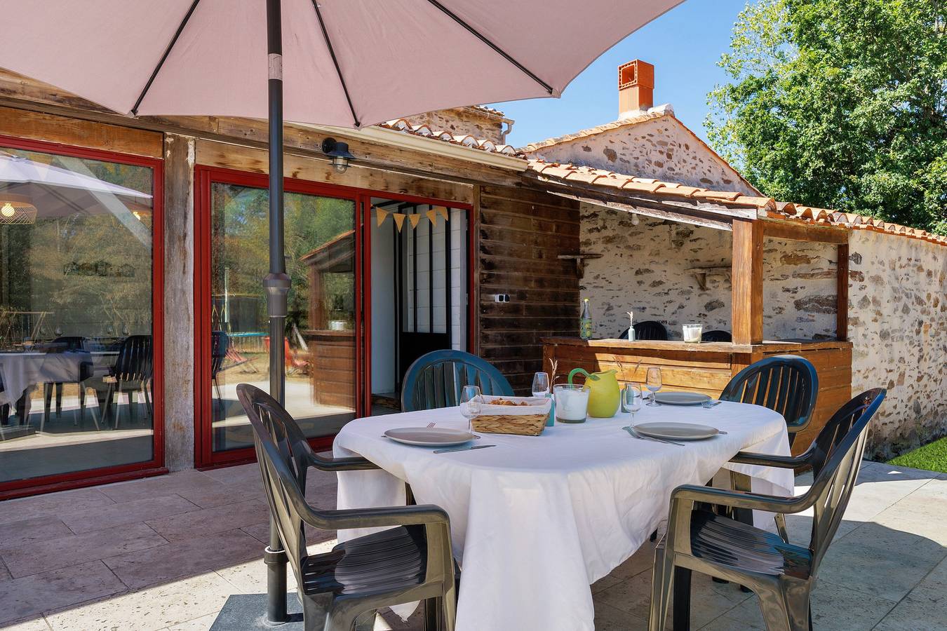 Casa di campagna La Brosse – Relax, ampi spazi e natura vicino a Les Sables-d’Olonne in Saint-Julien-des-Landes, Valle della Loira
