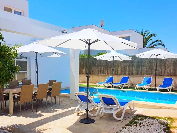 Finca mit Hund für 8 Personen, mit Garten und Pool sowie Terrasse in Can Picafort