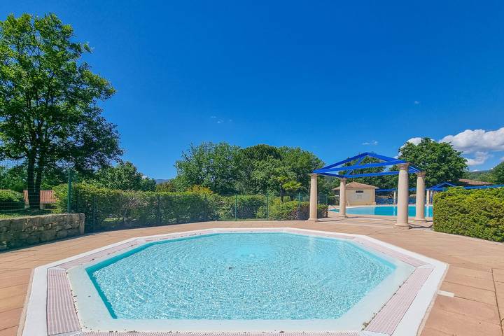 Maison en domaine sécurisé 6-7 pers/30min de Cannes in Tourrettes, Côte méditerranéenne (France)