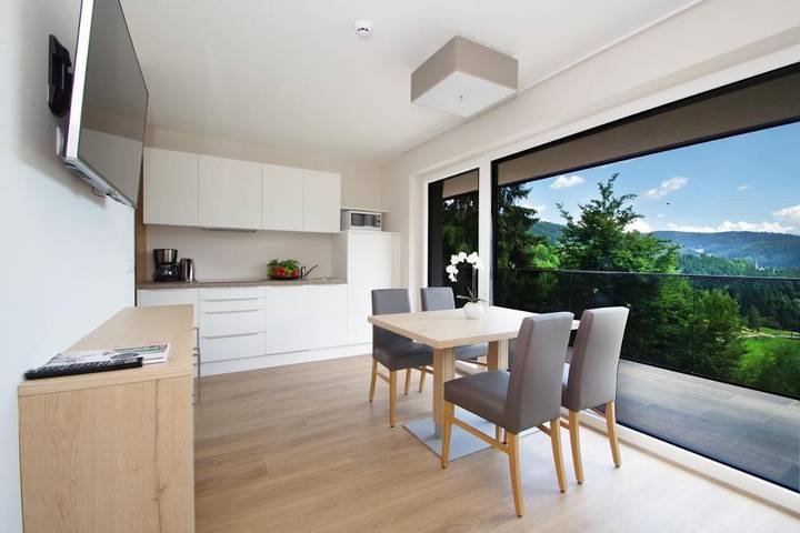 Ferienhaus für 6 Personen, mit Balkon und Whirlpool sowie Terrasse und Garten in Hafling - 4