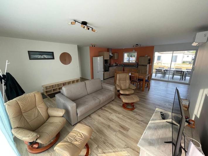 Location de vacances pour 8 personnes, avec terrasse à Lesparre-Médoc - 4