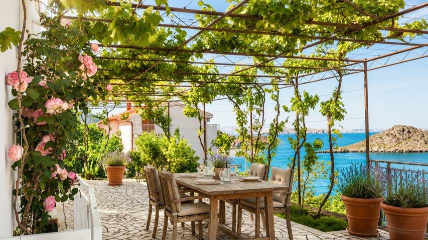 Ferienwohnung für 5 Personen, mit Balkon und Garten in Sveti Juraj