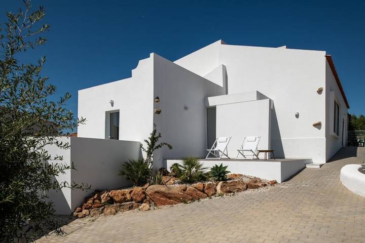 Location de vacances pour 6 personnes, avec vue et balcon dans Almancil - 2