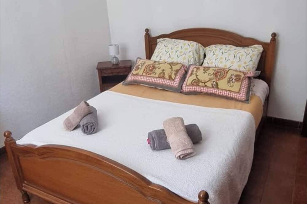 Appartement entier, Appartement atypique centre corse in Omessa, Région de Corte