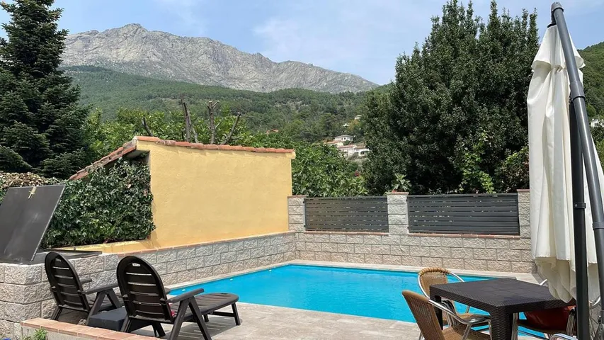 Apartamento de vacaciones para 5 personas, con jardín además de vistas y piscina - 1