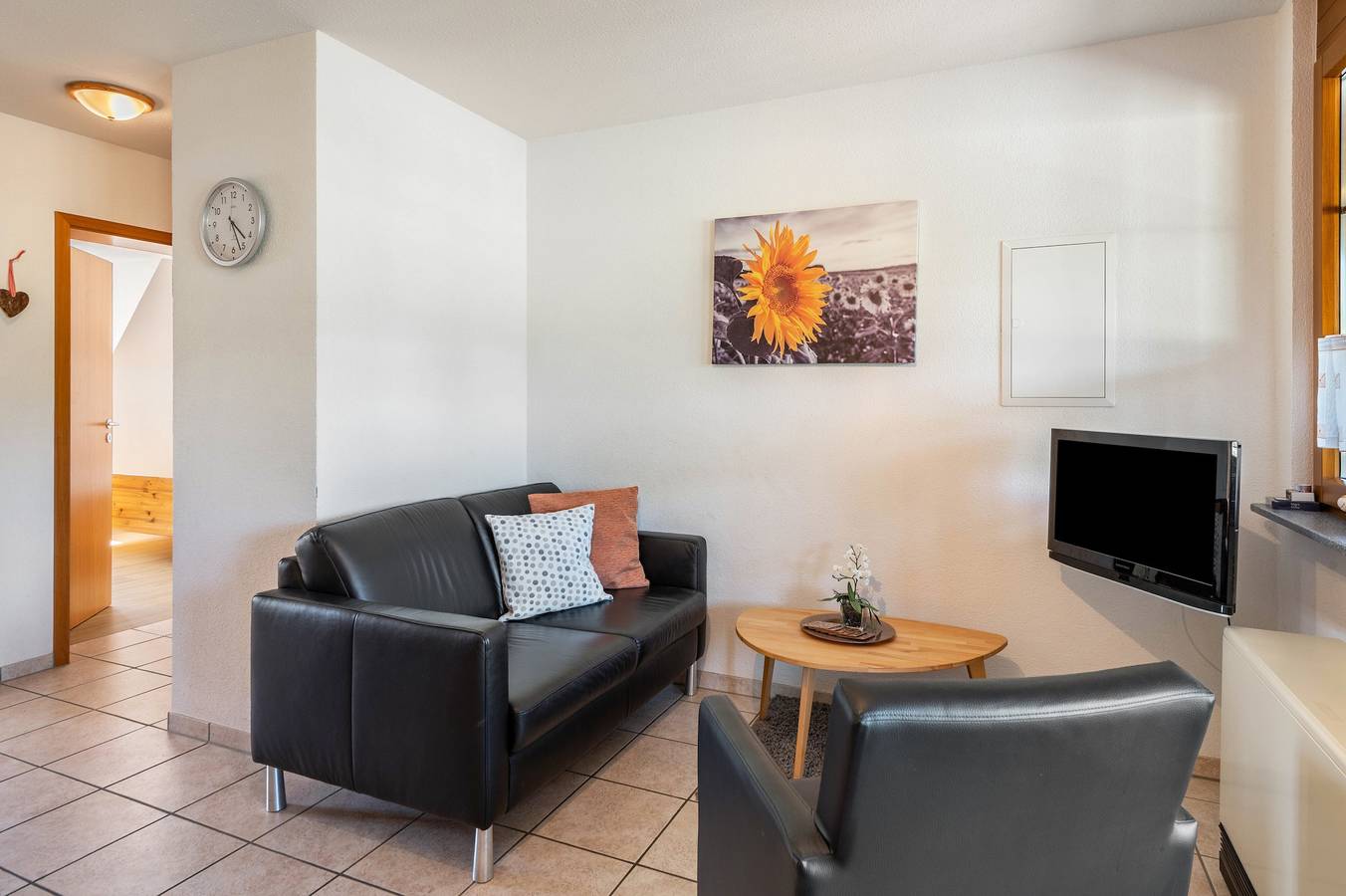 Ganze Wohnung, Ferienwohnung Nr.2 Haus Männlin, 46qm, Balkon und Wi-Fi in Bad Bellingen, Südschwarzwald