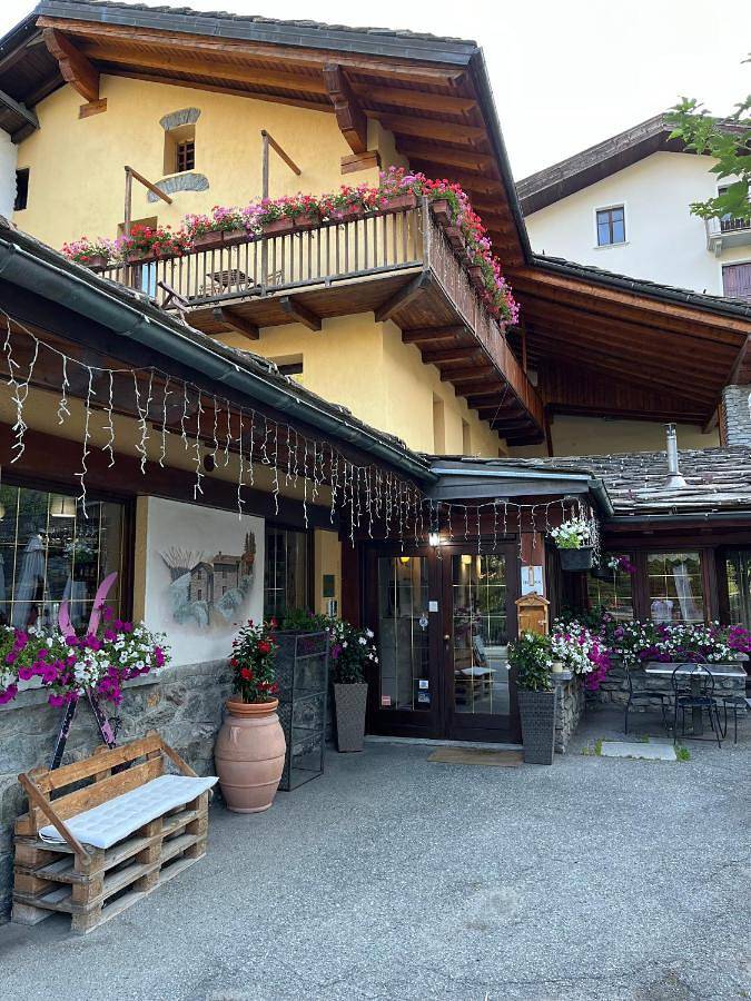 Hôtel pour 3 personnes, avec Terrasse et Jardin à La Thuile