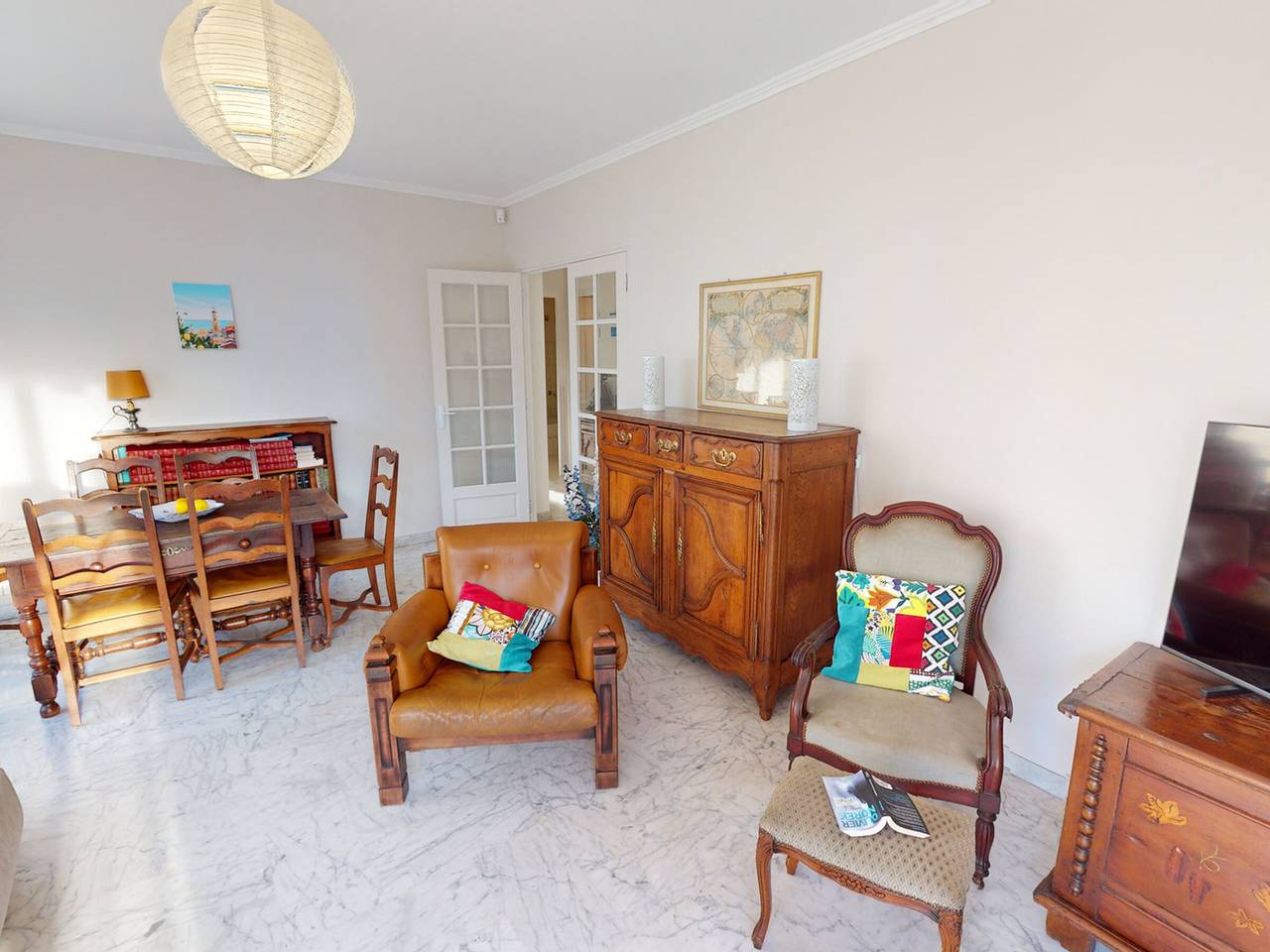 Appartement entier, Agréable 3P à Menton avec Balcon, Parking Privé et Proche Plages in Menton, Région de Nice