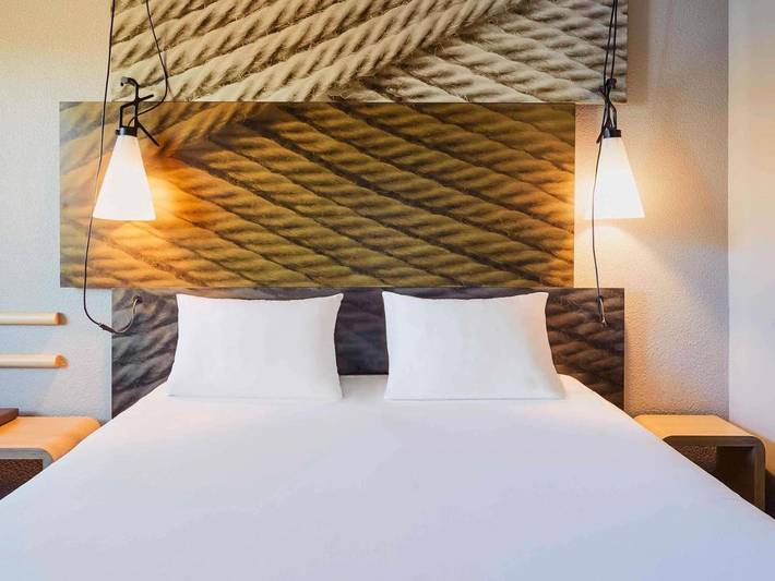 Hôtel pour 4 personnes, avec terrasse dans Parc des Expositions et Congrès (Dijon)