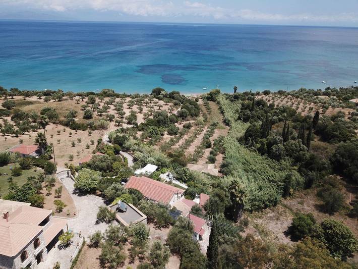 Location de vacances pour 4 personnes, avec jardin et terrasse, animaux acceptés en Grèce