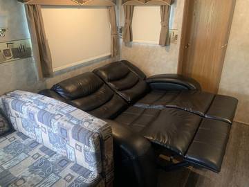 Camping for 6 Guests in Alberta, Picture 4