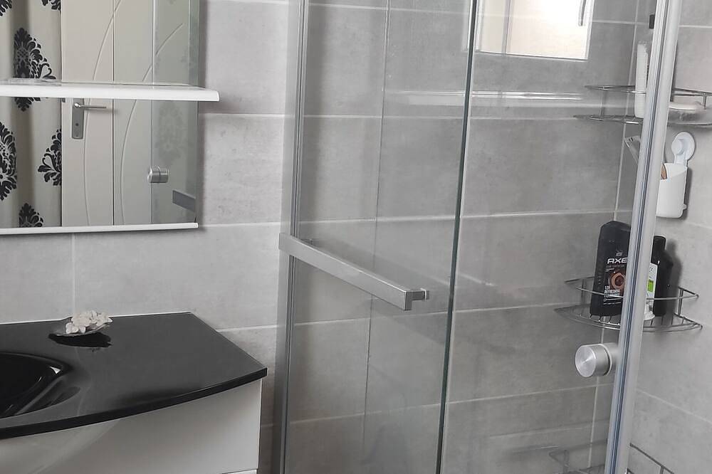 6-bedroom house in quiet subdivision in Colomiers, Haute-Garonne