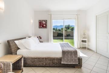 Villa pour 10 Personnes dans Sari-Solenzara, Arrondissement de Sartène, Photo 4
