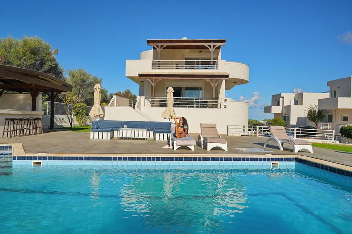 Holiday home for 10 people with balcony in Milatos, Lasithi
