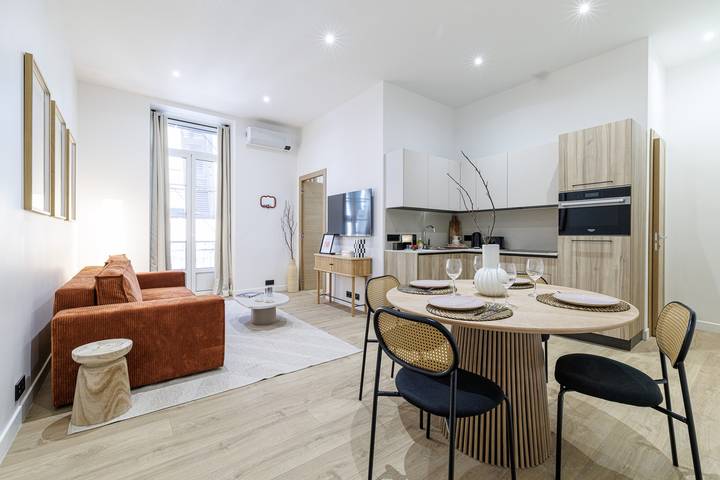 Gîte pour 2 personnes, avec balcon dans Port de Nice