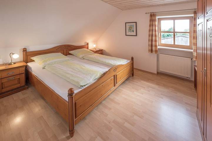 Ganze Wohnung, 75qm-große Ferienwohnung für 4 Personen in Wunsiedel, Landkreis Wunsiedel im Fichtelgebirge