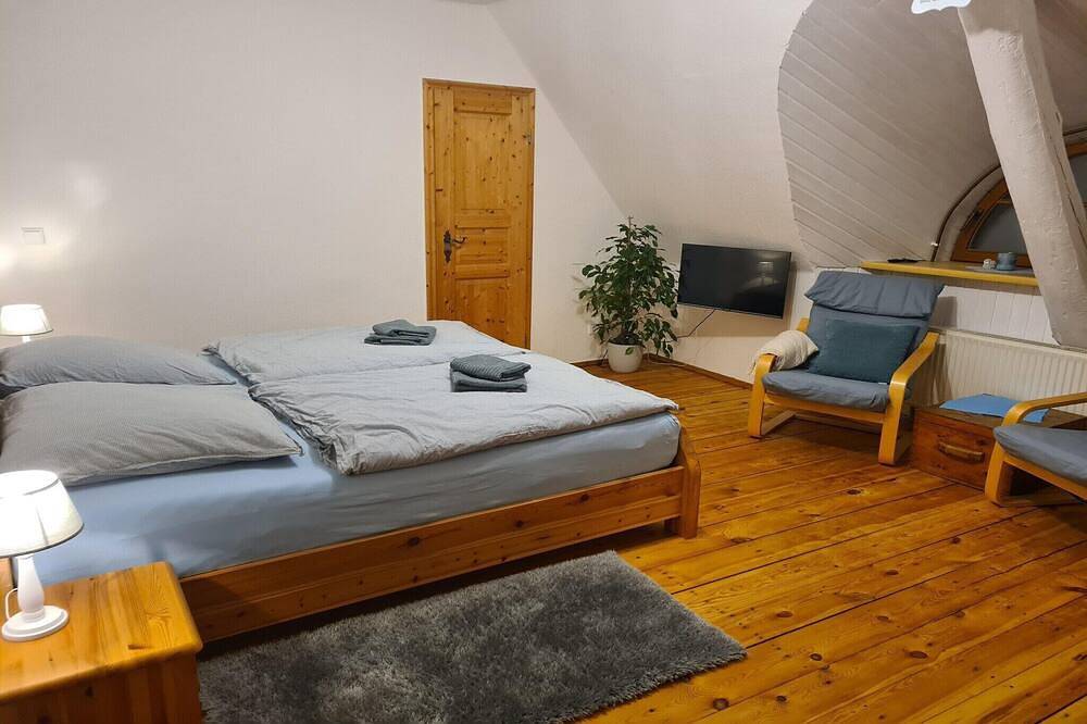 Ganze Wohnung, Rückzugsort mit Garten und Familienausstattung in Krusenhagen, Neuburg
