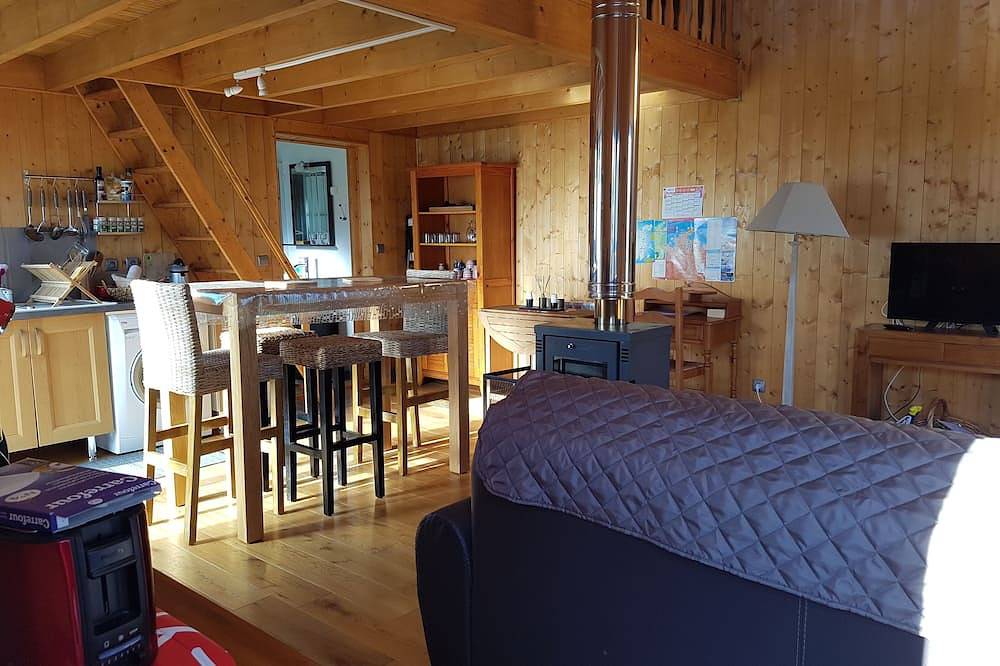 Holzhaus trégastel an der rosa Granitküste 300 m vom Meer entfernt in Trégastel, Rosa Granitküste