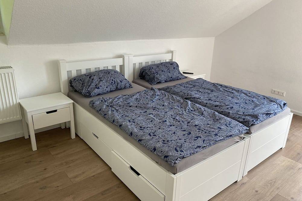 Ganze Wohnung, Apartment mit Schlafzimmer, Küche und Bad in Wiesloch, Kraichgau