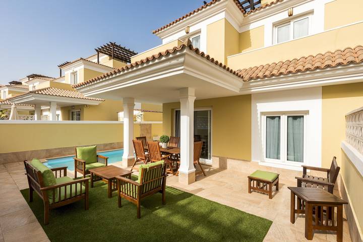 Chalet para 6 personas, con piscina además de jardín y terraza, Familias con niños en Parque Natural de Corralejo - 3
