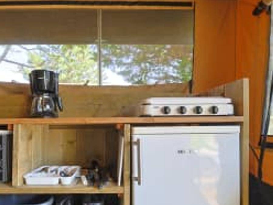 Camping Rcn Les Collines de Castellane - Tienda de lona y madera 6 personas - Tienda de acampada Sunflower in La Garde (Alpes-de-Haute-Provence), Parc naturel régional du Verdon