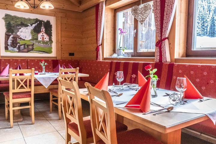 Hotel für 4 Personen, mit Balkon und Garten im Stubaital - 3