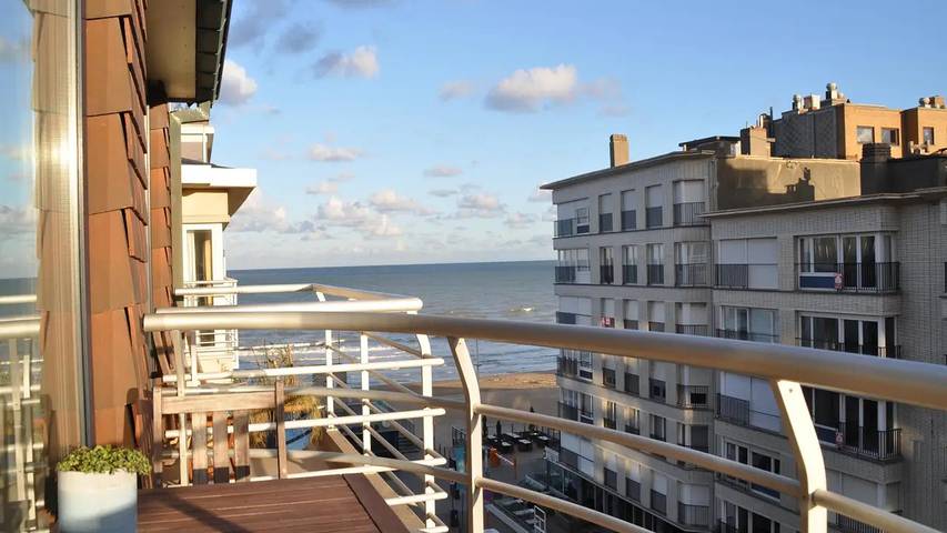 Gîte pour 5 personnes, avec balcon dans Saint-Idesbald