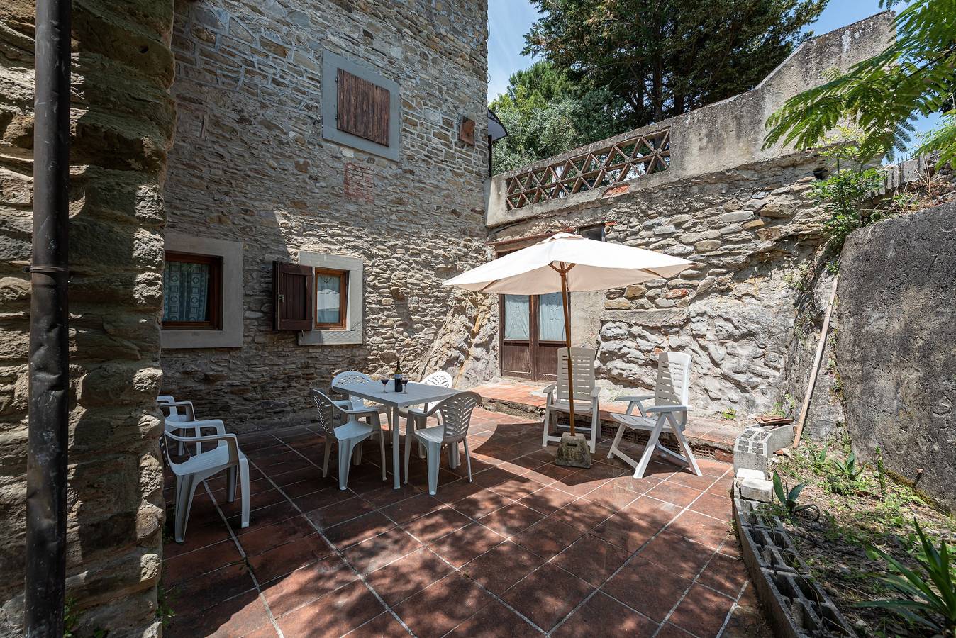 Vacation Home "Il Mulino Della Cupolina" with Private Terrace, Shared Garden & Wi-Fi in Vicchio, Provinsen Firenze